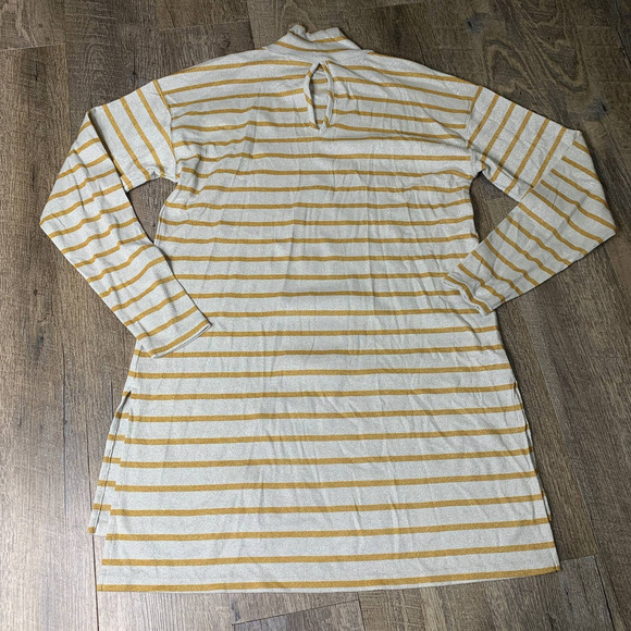 Anthropologie Vanessa & Virginia Tunic Top Womens Size Medium Gray‎ Striped - Picture 6 of 9